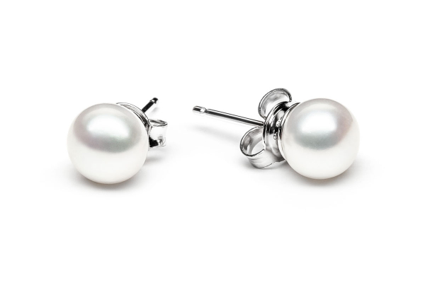 Klassischer Perlenohrstecker weiß rund 6.5-7 mm, Sicherheitsverschluss 925er Silber, Gaura Pearls, Estland